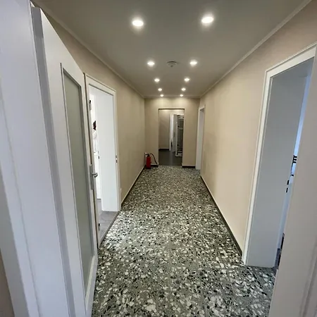 Einzelzimmer Im Monteurhaus Gemeinschaftsbad Und Kueche * Duisburg