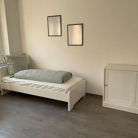 Einzelzimmer Im Monteurhaus Gemeinschaftsbad Und Kueche Guest house