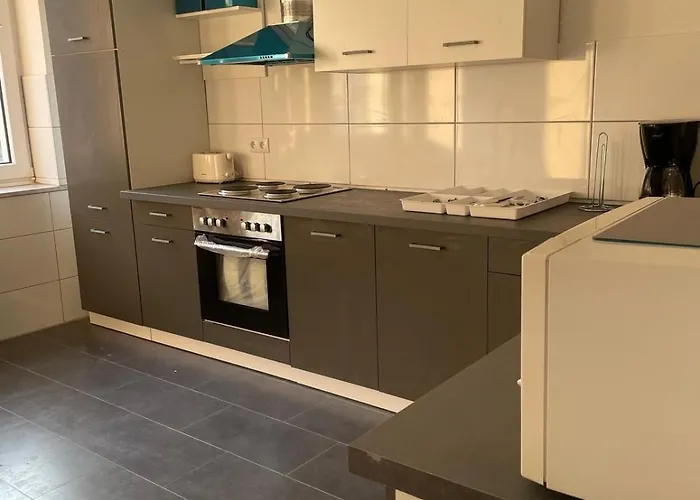 Einzelzimmer Im Monteurhaus Gemeinschaftsbad Und Kueche Gæstehus Duisburg